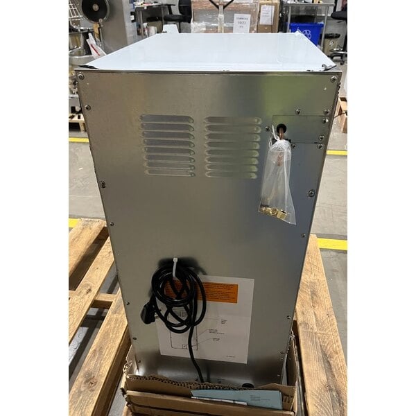 Scratch and Dent Ice-O-Matic GEMU090 15" Air Cooled Undercounter Pearl/Nugget Ice Machine with 22 lb. Bin - 115V, 85 lb.