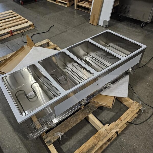 Scratch and Dent ServIt Four Pan Open Well Electric Steam Table with Adjustable Undershelf - 120V, 2000W