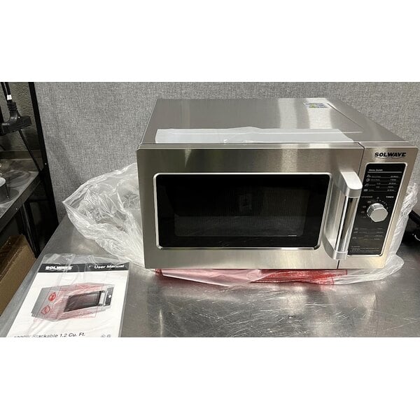 Scratch and Dent Solwave 1000W Stackable Commercial Microwave with Large 1.2 cu. ft. Interior and Dial Controls - 120V