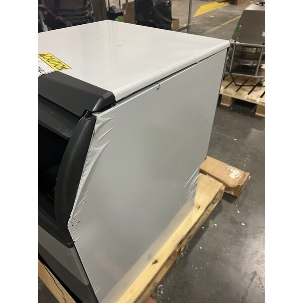Scratch and Dent Scotsman UF424A-1 24" Air Cooled Undercounter Flake Ice Machine with Floor Mount Kit - 440 lb.
