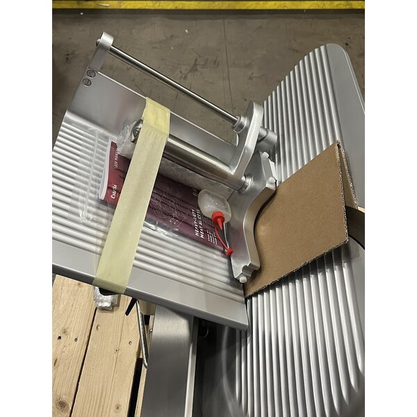 Scratch and Dent Estella SLA13 13" Heavy-Duty Automatic Meat Slicer with Manual Use Option - 3/4 hp