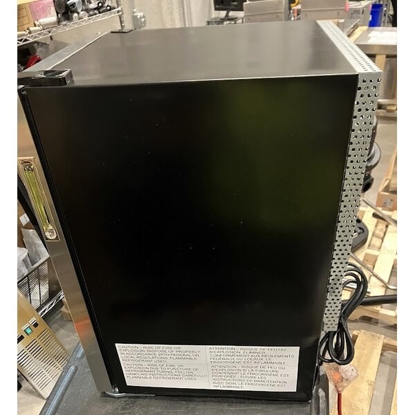 Scratch and Dent Excellence EMM-3HC Black Countertop Display Refrigerator with Swing Door