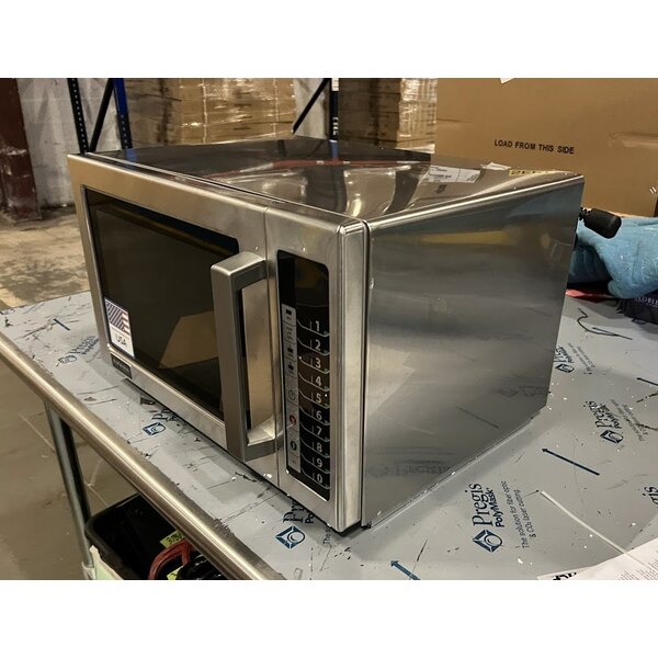 Scratch and Dent Amana RCS10TS Stackable Commercial Microwave with Push Button Controls - 120V, 1000W