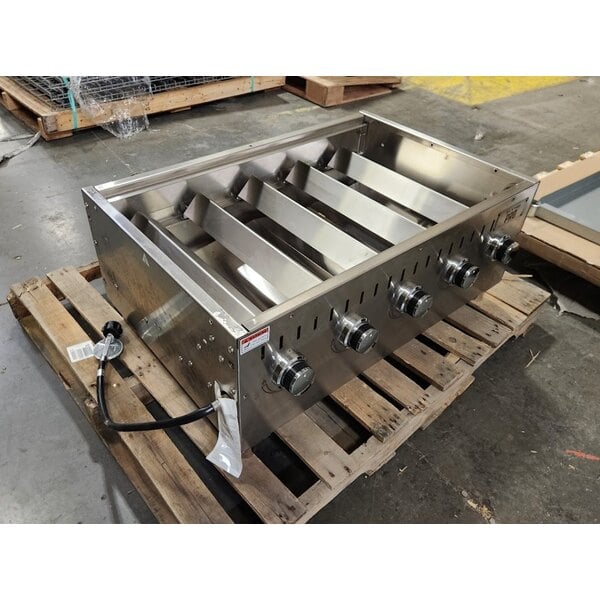 Scratch and Dent Backyard Pro LPG36 36" Stainless Steel Liquid Propane Outdoor Grill