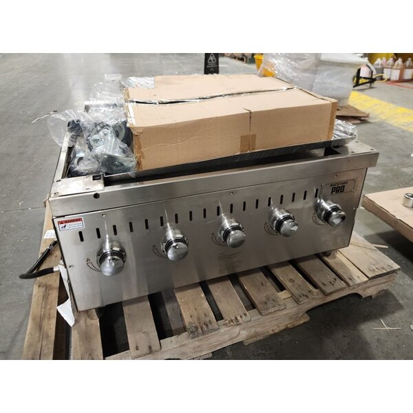 Scratch and Dent Backyard Pro LPG36 36" Stainless Steel Liquid Propane Outdoor Grill