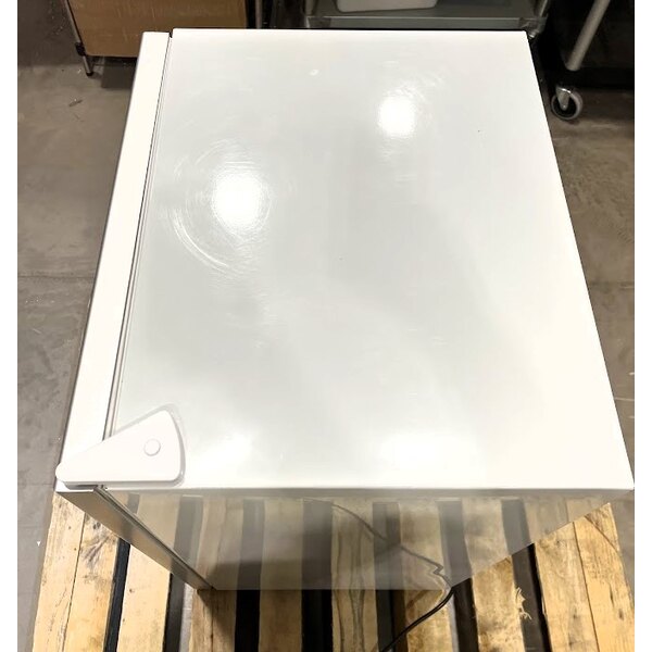 Scratch and Dent Avantco CFM3 White Customizable Countertop Display Freezer with Swing Door