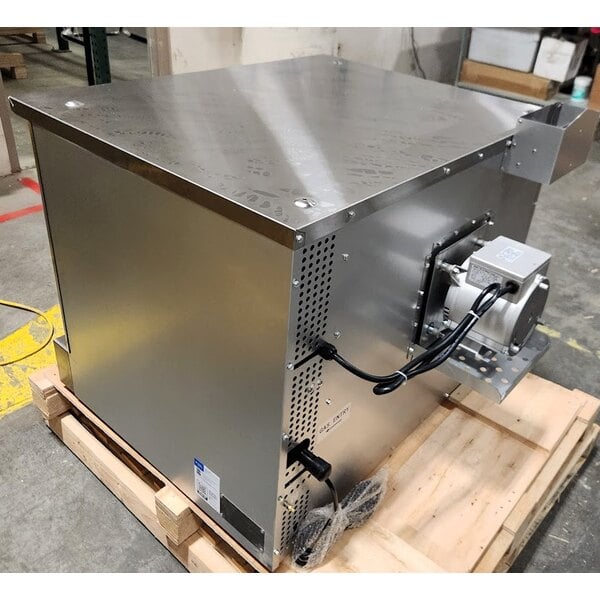 Scratch and Dent Cooking Performance Group FGC-100-N Single Deck Standard Depth Full Size Natural Gas Convection Oven with Legs - 54,000 BTU