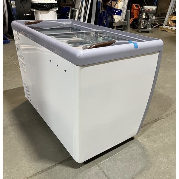 Scratch and Dent Avantco ADC-8-N 49" Customizable Ice Cream Dipping Cabinet