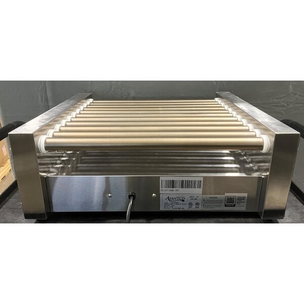 Scratch and Dent Avantco RG1830NS 30 Hot Dog Roller Grill with 11 Non-Stick Rollers - 120V, 910W