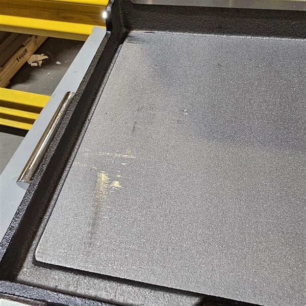 Scratch and Dent Waring WFG300 Tostato Ottimo Smooth Top & Bottom Dual Panini Sandwich Grill - 17" x 9 1/4" Cooking Surface - 240V, 3120W