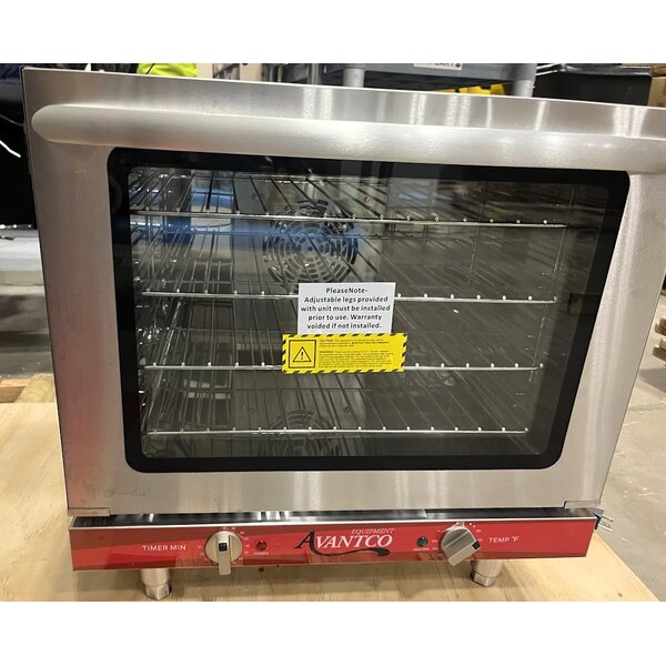 Scratch and Dent Avantco CO-28M Half Size Countertop Convection Oven, 2.3 cu. ft. - 208/240V, 2100/2800W