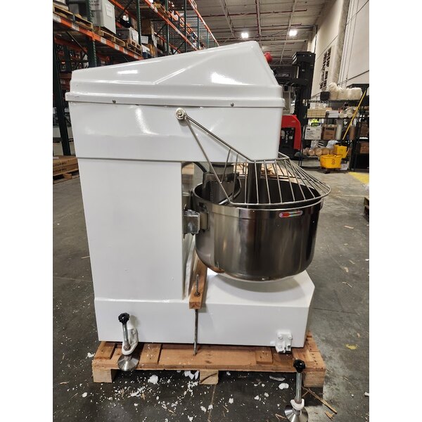 Scratch and Dent Estella SM100 100 Qt. / 140 lb. Two-Speed Spiral Dough Mixer - 220V, 3 Phase, 8 1/2 HP