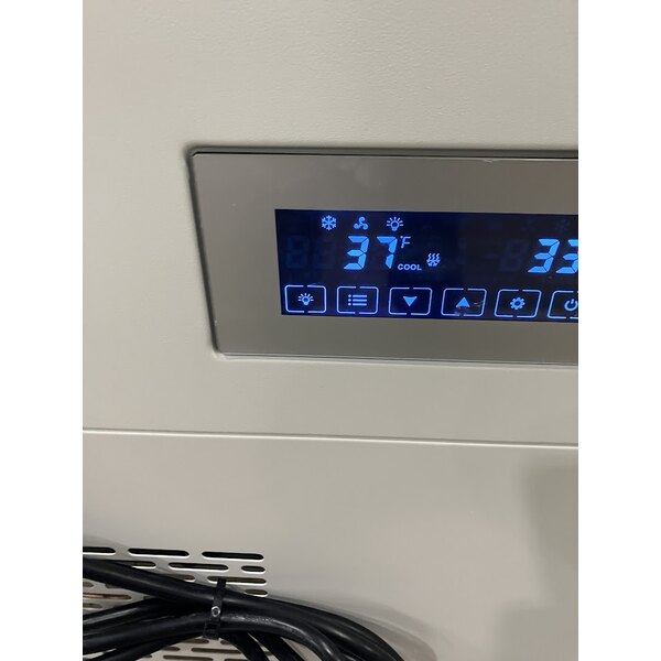 Scratch and Dent Avantco BCF-60-HC 59 1/8" Square Glass White Refrigerated Bakery Display Case