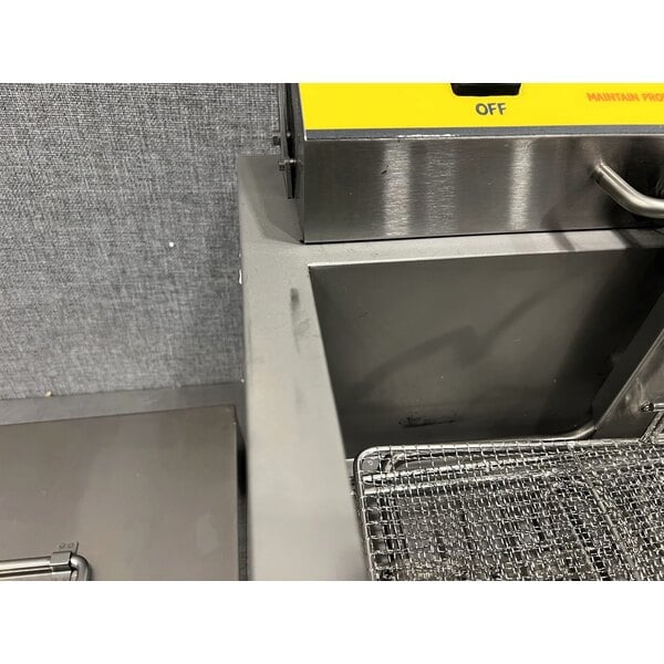 Scratch and Dent Carnival King DFC44001 25 lb. Funnel Cake / Donut Fryer - 240V, 4400W