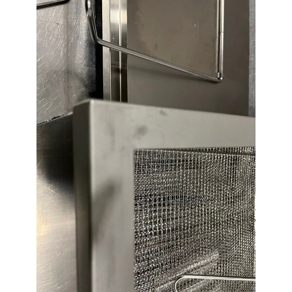 Scratch and Dent Carnival King DFC44001 25 lb. Funnel Cake / Donut Fryer - 240V, 4400W