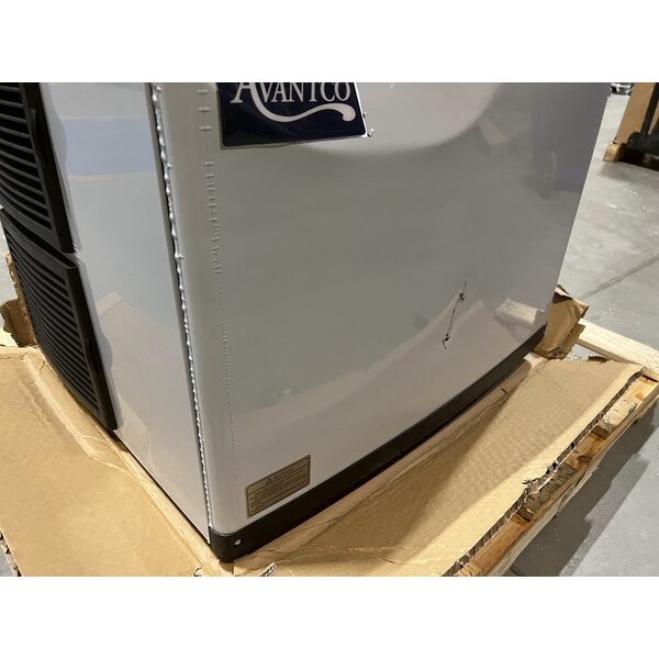 Scratch and Dent Avantco Ice MC-H-530-A 30" Air Cooled Modular Half Cube Ice Machine - 500 lb.