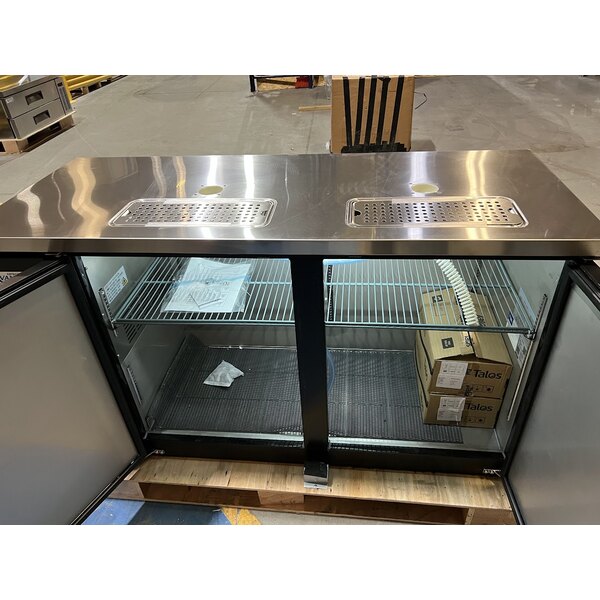 Scratch and Dent Avantco UDD-60-HC (2) Double Tap Kegerator Beer Dispenser - Black, (2) 1/2 Keg Capacity