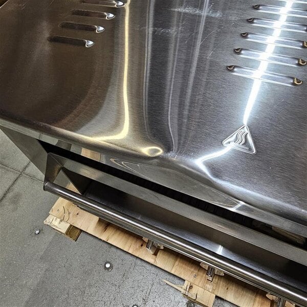 Scratch and Dent Cooking Performance Group S-36-SB-N 36" Natural Gas Infrared Salamander Broiler with Wall Mounting Bracket - 36,000 BTU