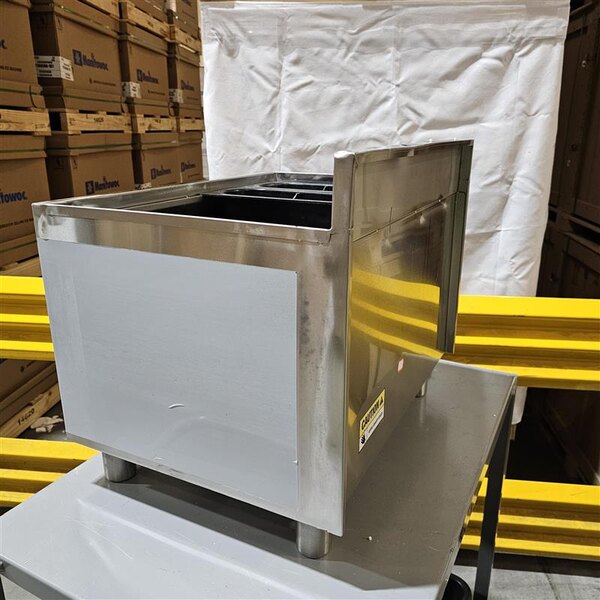 Scratch and Dent Regency 18" x 24" Underbar Ice Bin - 77 lb.