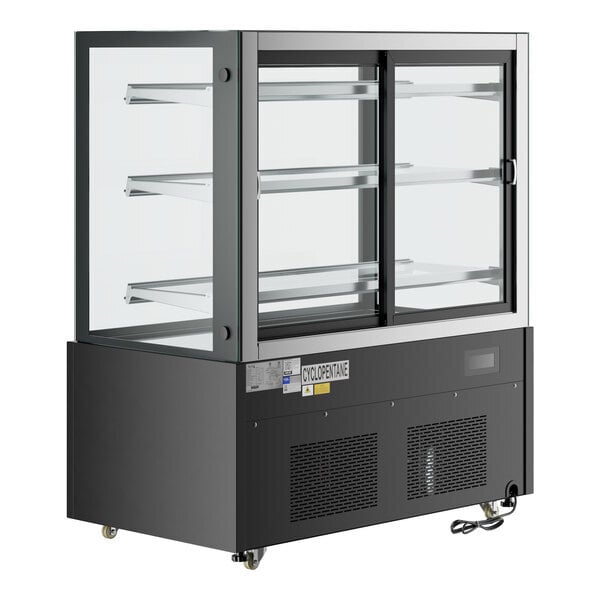 Scratch and Dent Avantco BCF-48-HC 47 3/16" Square Glass Black Refrigerated Bakery Display Case