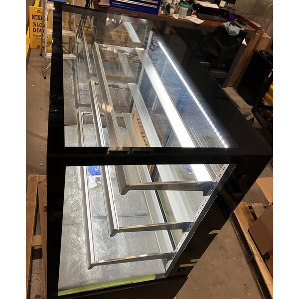 Scratch and Dent Avantco BCF-48-HC 47 3/16" Square Glass Black Refrigerated Bakery Display Case