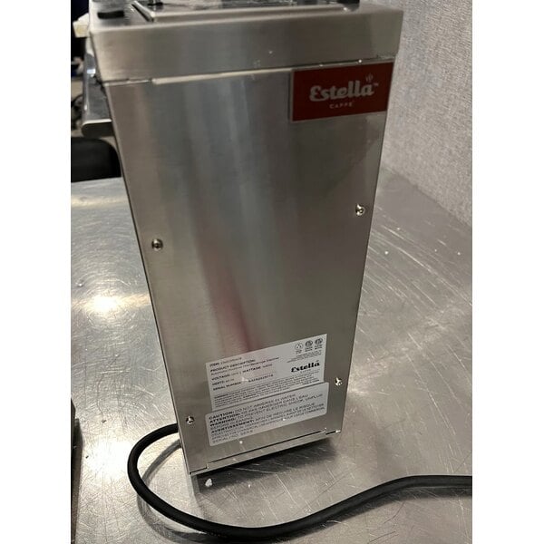 Scratch and Dent Estella Caffe ECMSA08 Automatic Pourover Milk Steamer - 120V, 1,450W
