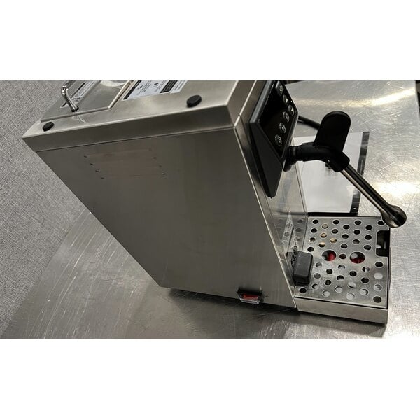 Scratch and Dent Estella Caffe ECMSA08 Automatic Pourover Milk Steamer - 120V, 1,450W