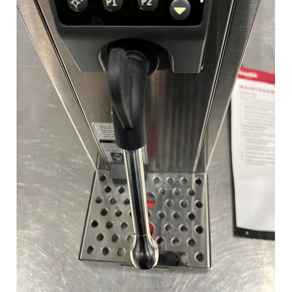 Scratch and Dent Estella Caffe ECMSA08 Automatic Pourover Milk Steamer - 120V, 1,450W