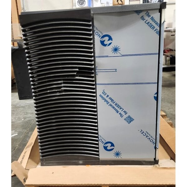 Scratch and Dent Manitowoc IYT1500A Indigo NXT Series 48" Air Cooled Half Size Cube Ice Machine - 208-230V, 1 Phase, 1660 lb.