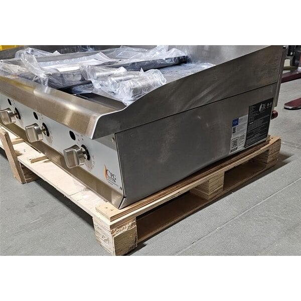 Scratch and Dent Cooking Performance Group GT-CPG-48-NL 48" Gas Countertop Griddle with Flame Failure Protection and Thermostatic Controls - 120,000 BTU