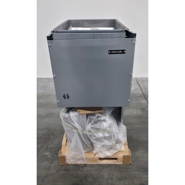 Scratch and Dent Vulcan LG400-1 45-50 lb. Natural Gas Floor Fryer - 120,000 BTU