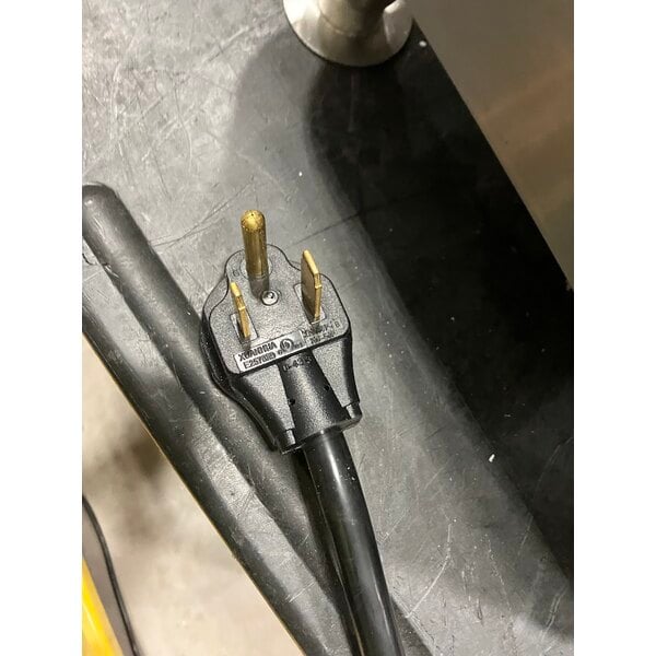 Scratch and Dent Avantco HWD10D 10 Gallon Bulk Hot Water Dispenser - 208/240V, 7,000W