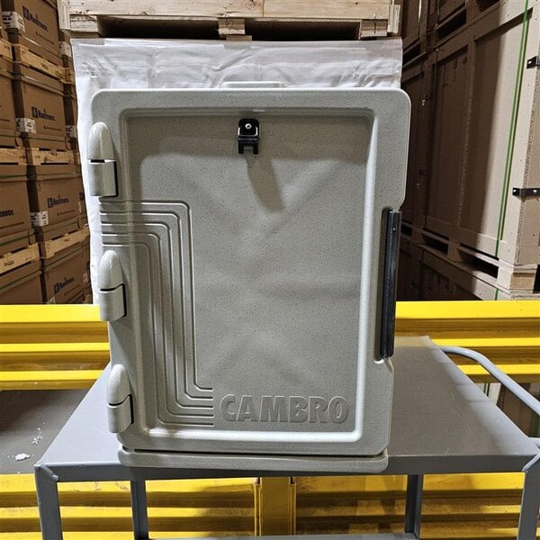 Scratch and Dent Cambro UPCS400480 Ultra Pan Carrier® S-Series Speckled Gray Front Loading Insulated Food Pan Carrier - Holds 6 Pans