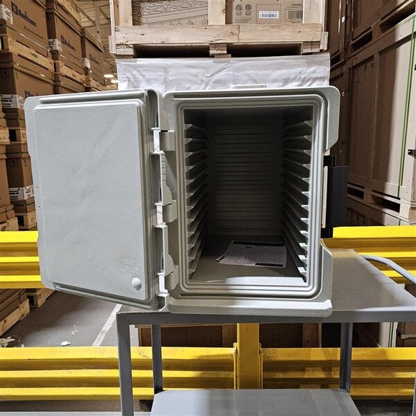 Scratch and Dent Cambro UPCS400480 Ultra Pan Carrier® S-Series Speckled Gray Front Loading Insulated Food Pan Carrier - Holds 6 Pans