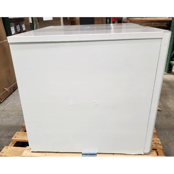 Scratch and Dent Scotsman MC0330SW-1 Prodigy Elite® Series 30" Water Cooled Small Cube Ice Machine - 420 lb., 115V