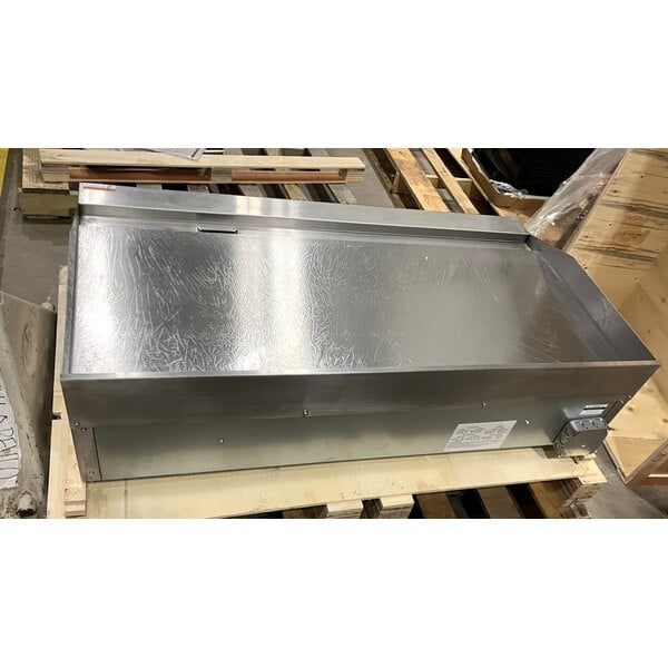 Scratch and Dent Cooking Performance Group G-CPG-48-M 48" Electric Countertop Griddle - 12,000W / 16,000W, 208 / 240V