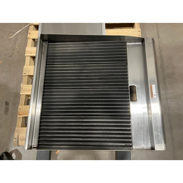 Scratch and Dent Cooking Performance Group CL-CPG-24-NL 24" Gas Countertop Lava Briquette Charbroiler - 80,000 BTU