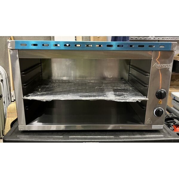 Scratch and Dent Avantco CHSME32M 32" Electric Countertop Cheese Melter - 208/240V, 2290/3050W