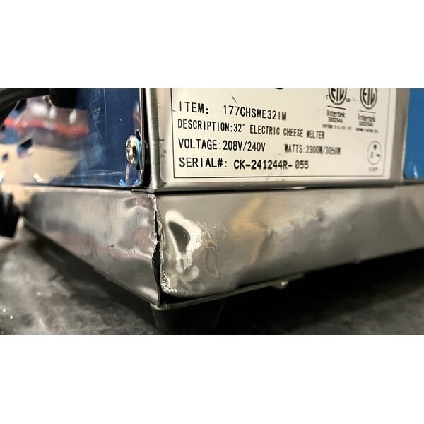 Scratch and Dent Avantco CHSME32M 32" Electric Countertop Cheese Melter - 208/240V, 2290/3050W