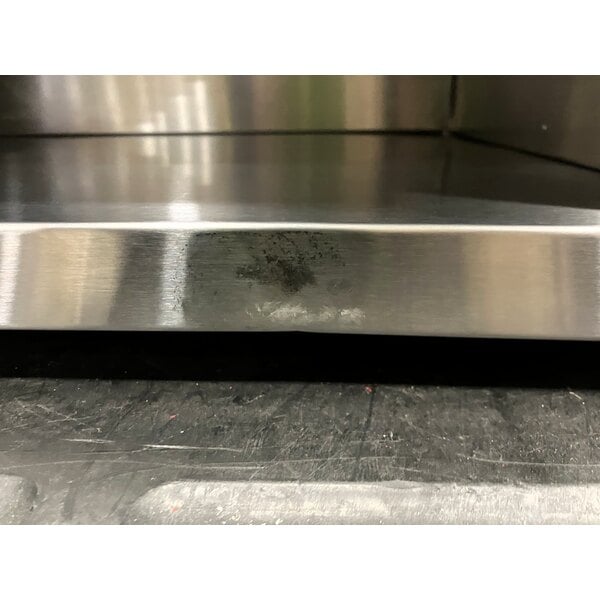 Scratch and Dent Avantco CHSME32M 32" Electric Countertop Cheese Melter - 208/240V, 2290/3050W