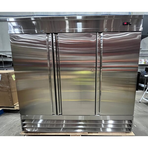 Scratch and Dent Avantco SS-3R-HC 81 5/16" Stainless Steel Solid Door Reach-In Refrigerator