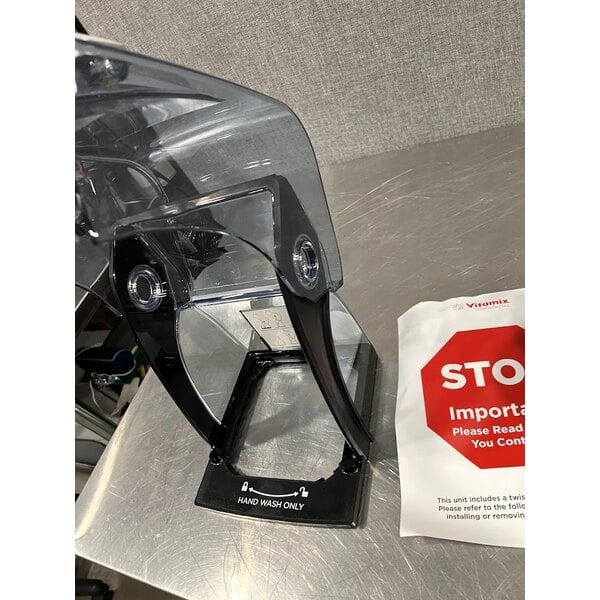 Scratch and Dent Vitamix 36019-ABAB The Quiet One 3 hp Blender with Cover and 48 oz. Container - 120V