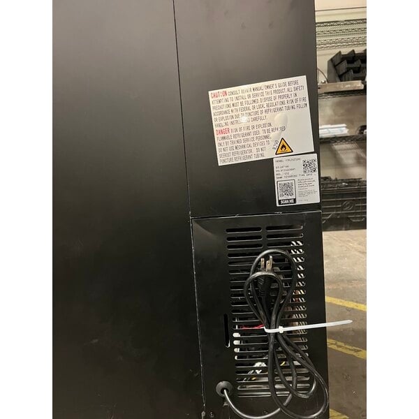 Scratch and Dent Avantco UDD-72-HC (2) Four Tap Shallow Depth Kegerator Beer Dispenser - Black, (3) 1/2 Keg Capacity