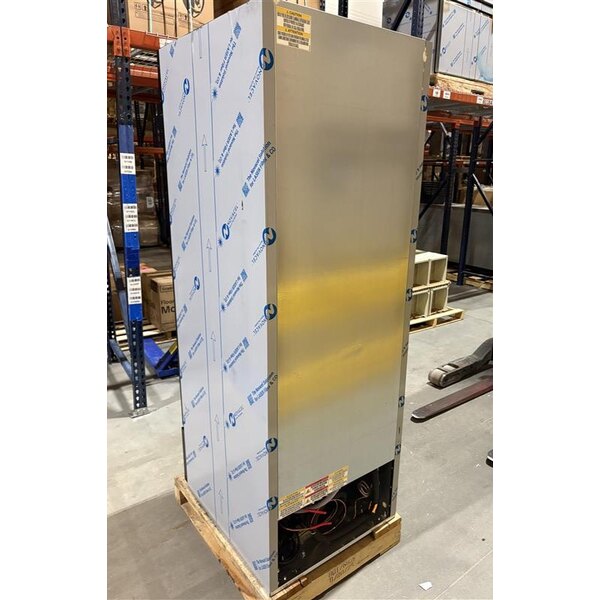 Scratch and Dent Beverage-Air MMF23HC-1-BS MarketMax 27" Black Glass Door Merchandising Freezer with Stainless Steel Interior