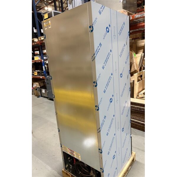 Scratch and Dent Beverage-Air MMF23HC-1-BS MarketMax 27" Black Glass Door Merchandising Freezer with Stainless Steel Interior