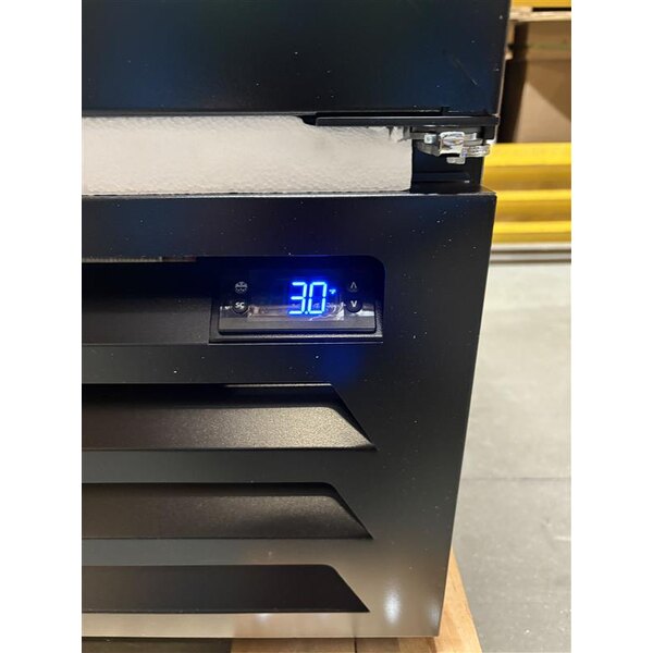 Scratch and Dent Beverage-Air MMF23HC-1-BS MarketMax 27" Black Glass Door Merchandising Freezer with Stainless Steel Interior