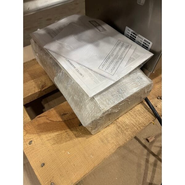 Scratch and Dent ProCut KG-32 #32 Electric Meat Grinder - 220V, 3 hp