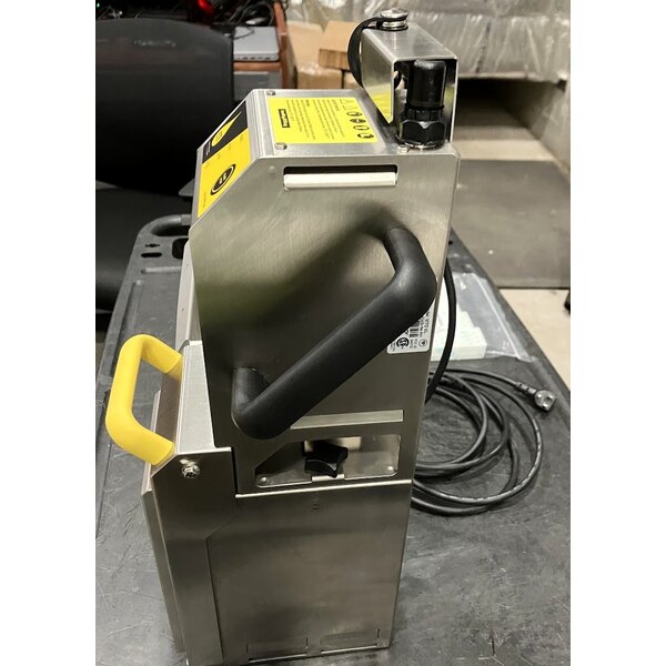 Scratch and Dent Vito Fryfilter VITO VL Portable 70 lb. Fryer Oil Filter System - 100-120V, 500W