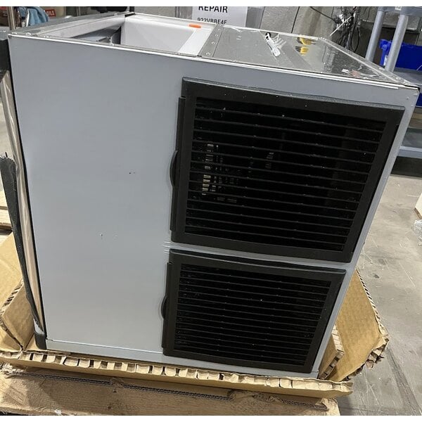 Scratch and Dent Avantco Ice MC-H-530-A 30" Air Cooled Modular Half Cube Ice Machine - 500 lb.