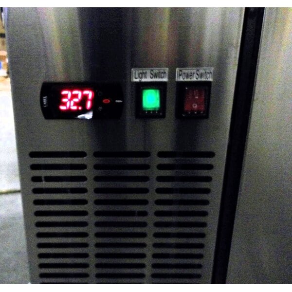 Scratch and Dent Avantco UDD-48-HC-S Four Tap Shallow Depth Kegerator Beer Dispenser - Stainless Steel, (2) 1/2 Keg Capacity